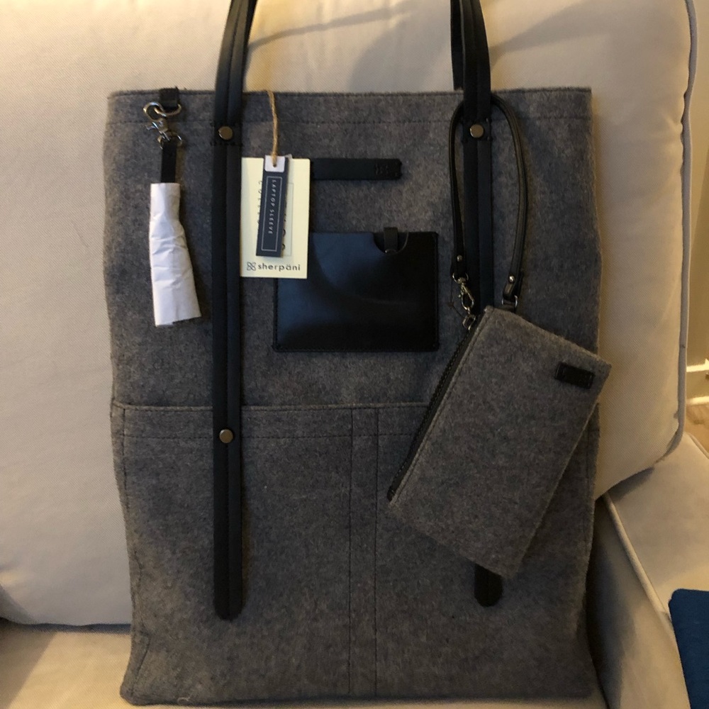 Hadley by Sherpani Tote Bag - Picture 2 of 7